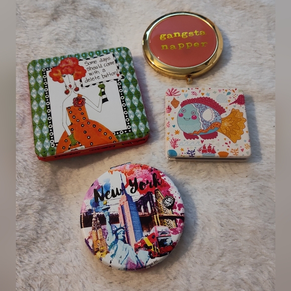 Colorful Compact Mirror Set - Picture 1 of 6